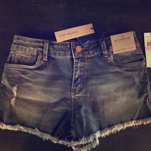 NWT Calvin Klein Boyfriend Jean Shorts Girls 10